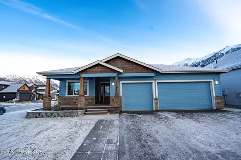 17980 Yellowstone Dr, Eagle River, AK 99577