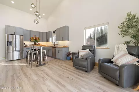 31890 Whiskey Gulch St, Anchor Point, AK 99556
