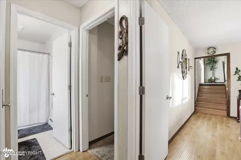 Entry Way - 18709 Whirlaway Rd, Eagle River, AK 99577 photo 2 of 4