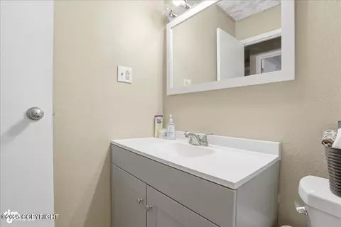 Bath - 18709 Whirlaway Rd, Eagle River, AK 99577 photo 5 of 6