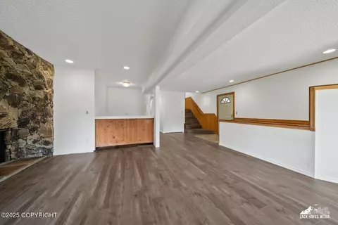 Living - 19118 Richner Rd, Chugiak, AK 99567 photo 4 of 10