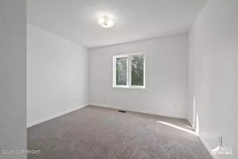 Bedroom - 19118 Richner Rd, Chugiak, AK 99567 photo 6 of 9