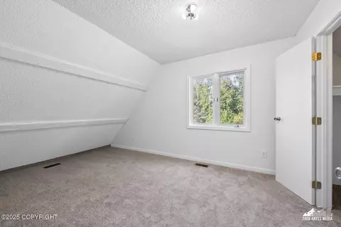 Bedroom - 19118 Richner Rd, Chugiak, AK 99567 photo 8 of 9