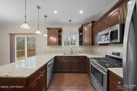 Kitchen - 4386 E Kilo Dr, Wasilla, AK 99654 photo 2 of 4