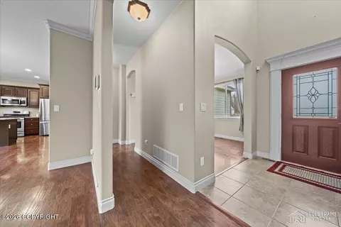 Entry Way - 4386 E Kilo Dr, Wasilla, AK 99654 photo 4 of 8