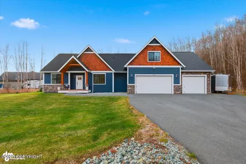 10677 E Mystical View Cir, Palmer, AK 99645
