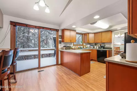 Kitchen - 19752 S Montague Loop, Eagle River, AK 99577 photo 4 of 4