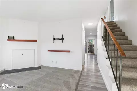 Living - 1201 Elegante Ln, Anchorage, AK 99501 photo 3 of 3