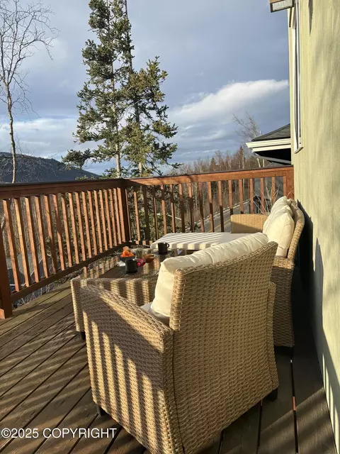 20170 Eagles Nest Ct, Eagle River, AK 99577 photo 7