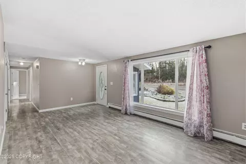 Living - 5231 Huffman Rd, Anchorage, AK 99516 photo 1 of 2