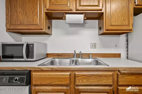 1421 E 17th Ave # 3, Anchorage, AK 99501 photo 20