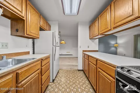 1421 E 17th Ave # 3, Anchorage, AK 99501 photo 23