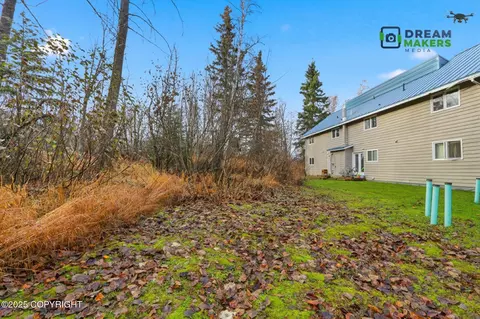 Exterior - 19111 Stephanie Blvd, Eagle River, AK 99577 photo 3 of 5