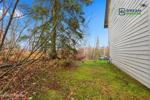Exterior - 19111 Stephanie Blvd, Eagle River, AK 99577 photo 4 of 5