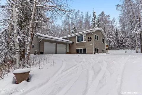 20537 Ptarmigan Blvd, Eagle River, AK 99577