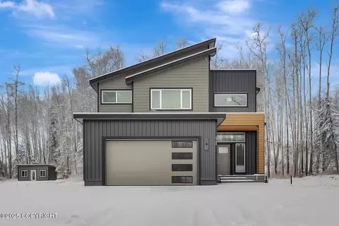 1958 S Laurie Meadows Dr, Wasilla, AK 99623