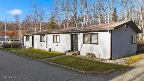 1148 W Lone Club Dr, Wasilla, AK 99654