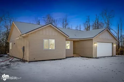 8051 W Aurora Heights Loop, Wasilla, AK 99623