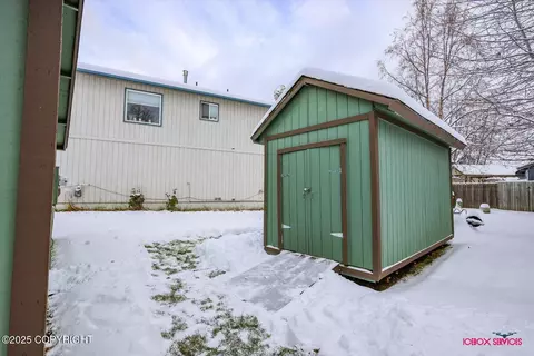 10285 Arborvitae Dr, Anchorage, AK 99507 photo 26