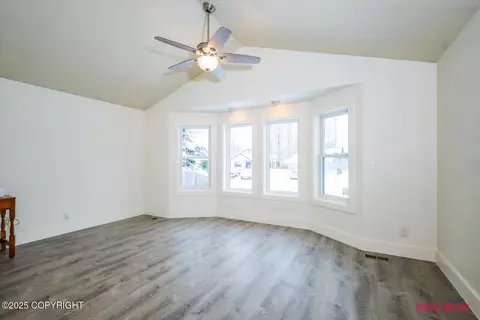 10285 Arborvitae Dr, Anchorage, AK 99507 photo 6