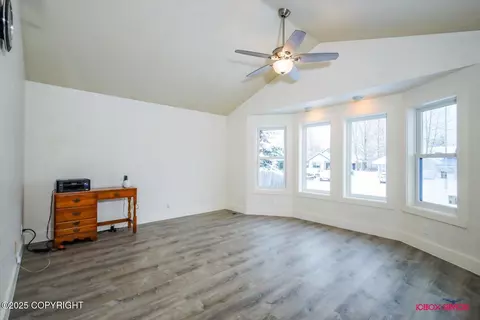 10285 Arborvitae Dr, Anchorage, AK 99507 photo 7