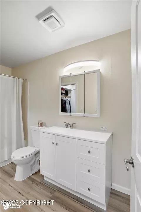 Bath - 4211 Folker St # E102, Anchorage, AK 99508 photo 1 of 2