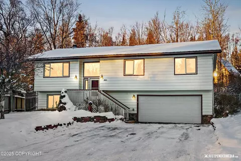 321 Ellen Cir, Anchorage, AK 99515