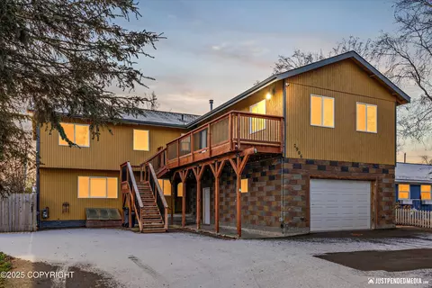 2906 W 29th Ave, Anchorage, AK 99517