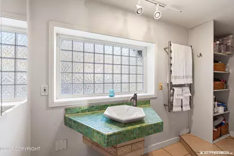 Bath - 7801 E 130th Ave, Anchorage, AK 99516 photo 1 of 7