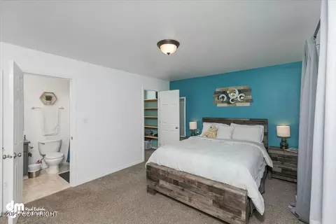 Bedroom - 20003 Highland Ridge Dr, Eagle River, AK 99577 photo 2 of 5