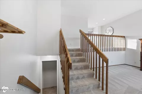 Entry Way - 4040 E 65th Ave, Anchorage, AK 99507 photo 3 of 8