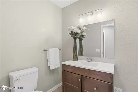 8024 E 3rd Ave, Anchorage, AK 99504 photo 27