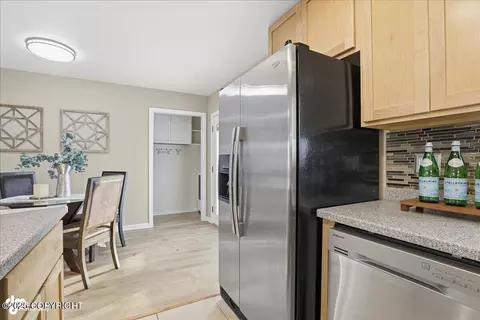 8024 E 3rd Ave, Anchorage, AK 99504 photo 8