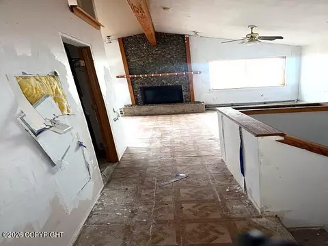 Living - 7241 Karluk St, Barrow, AK 99723 photo 2 of 5
