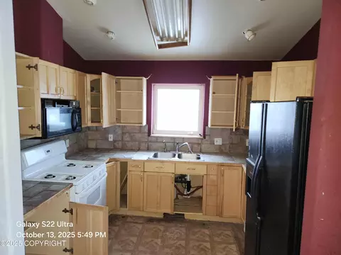 Kitchen - 7241 Karluk St, Barrow, AK 99723 photo 1 of 2