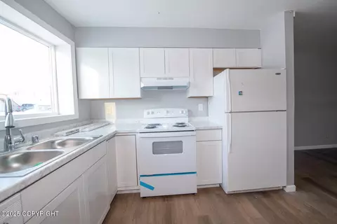 Kitchen - 935 E 13th Ave, Anchorage, AK 99501 photo 2 of 4