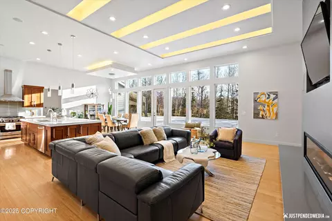 Living - 3910 E 142nd Ave, Anchorage, AK 99516 photo 3 of 7
