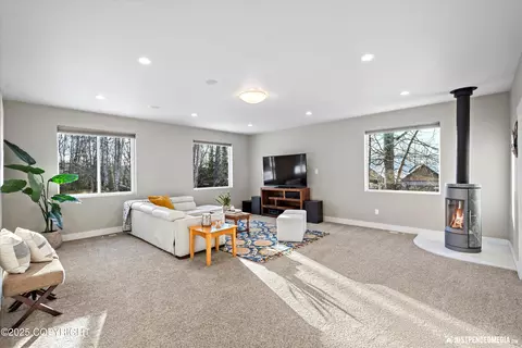 Living - 3910 E 142nd Ave, Anchorage, AK 99516 photo 5 of 7