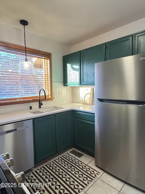 Kitchen - 1825 Bellevue Loop, Anchorage, AK 99515 photo 3 of 4