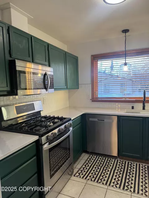 Kitchen - 1825 Bellevue Loop, Anchorage, AK 99515 photo 2 of 4
