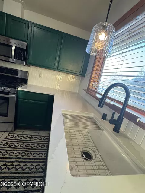 Kitchen - 1825 Bellevue Loop, Anchorage, AK 99515 photo 4 of 4