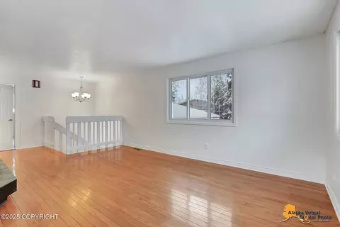 Living - 11335 Bridger Pl, Eagle River, AK 99577 photo 2 of 5