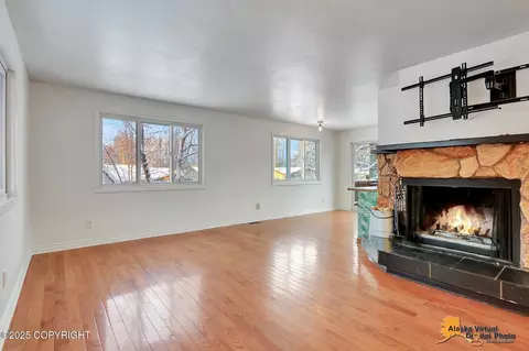 Living - 11335 Bridger Pl, Eagle River, AK 99577 photo 3 of 5