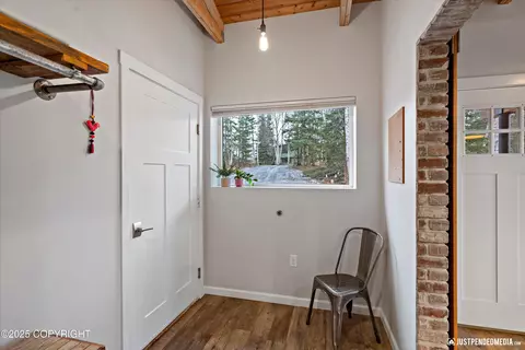Entry Way - 11520 Reader Rd, Anchorage, AK 99516 photo 8 of 9