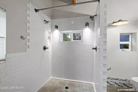 Bath - 11520 Reader Rd, Anchorage, AK 99516 photo 3 of 7
