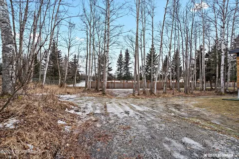 Exterior - 11520 Reader Rd, Anchorage, AK 99516 photo 17 of 19