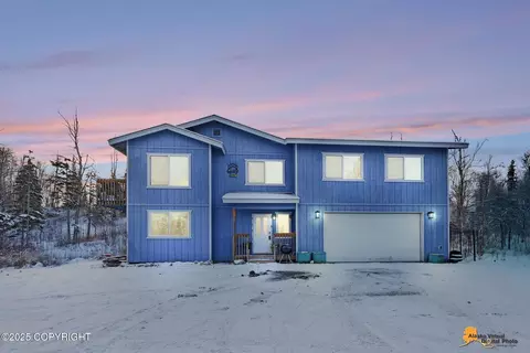 5035 W Mollies Cir, Wasilla, AK 99623
