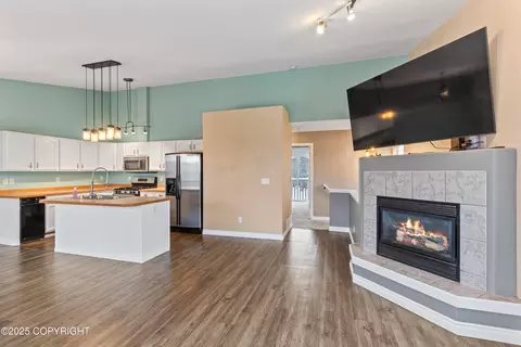 12023 Whitecap Pl # 37, Anchorage, AK 99515