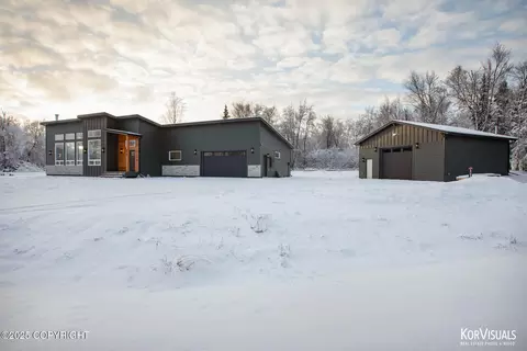 970 S Mary St, Palmer, AK 99645