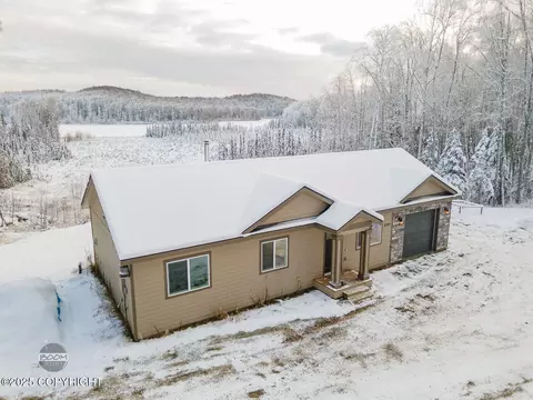 Exterior - 10309 N Easy St, Willow, AK 99688 photo 2 of 5